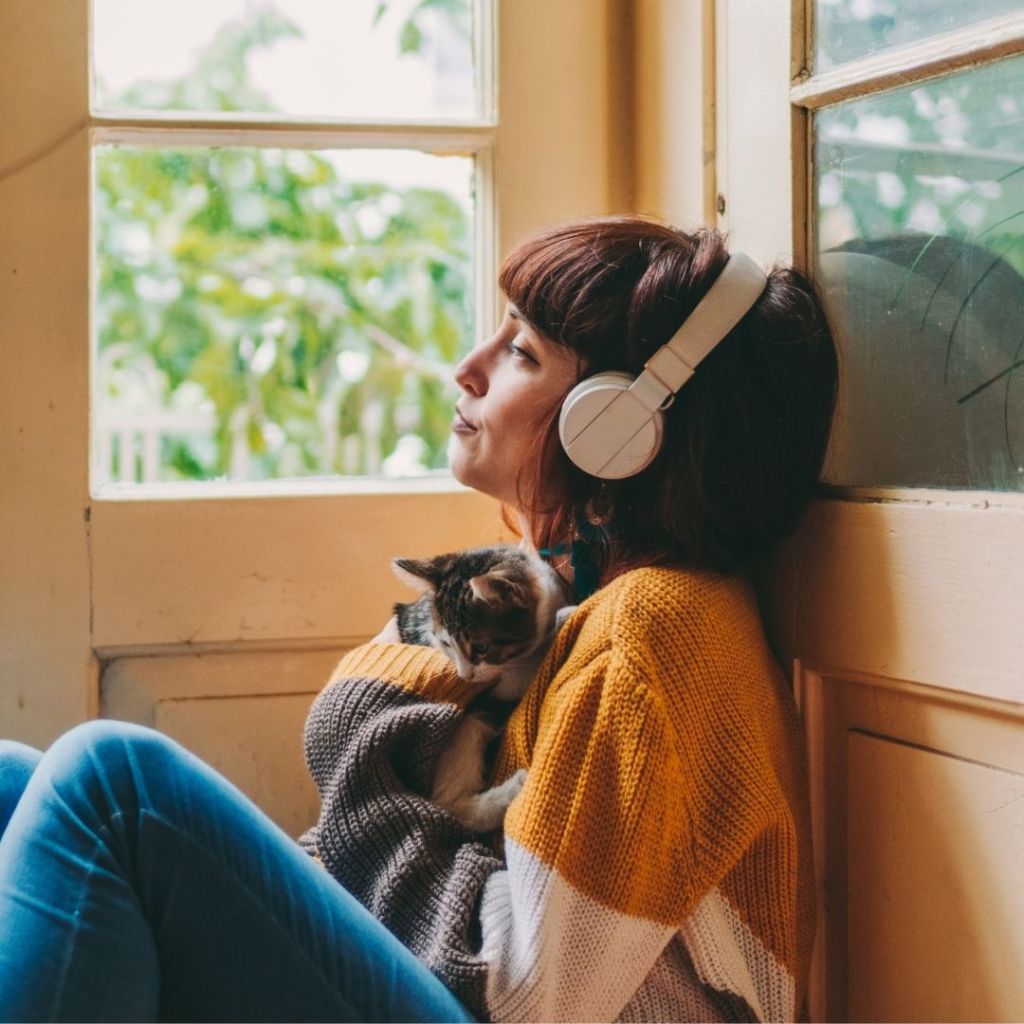 15 New Podcasts to Binge: Dear Media Edition